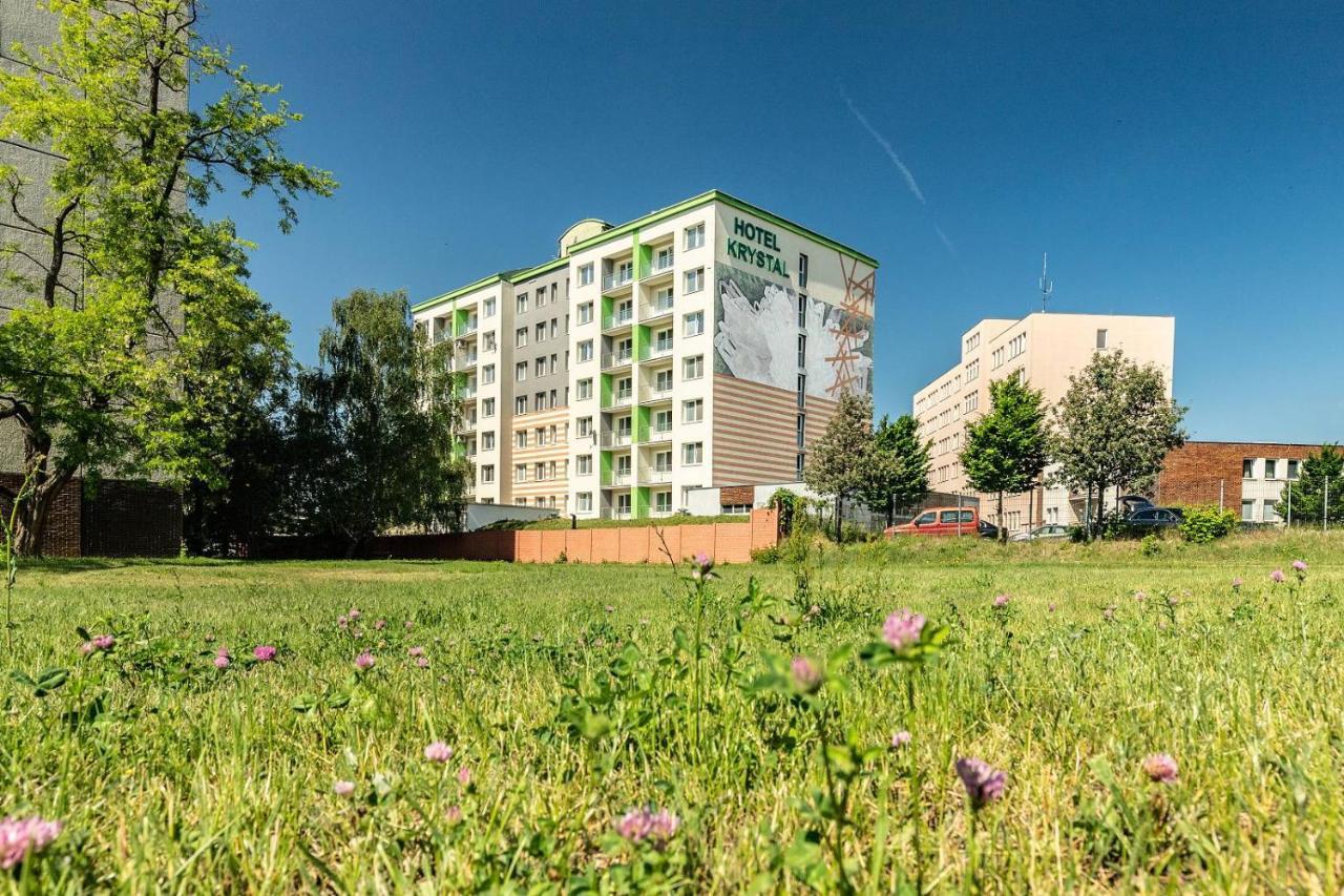 Hotel Krystal Hodonín Esterno foto